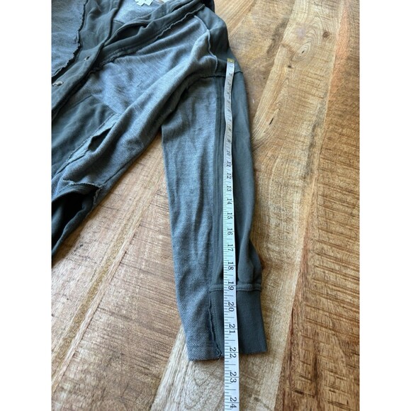 BKE Women's Green Long Sleeve V Neck Button Down Sweater Pockets Small - Picture 14 of 14